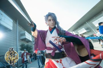 【萤火虫速报】舞台活动福利多多 高颜值coser现场助力！