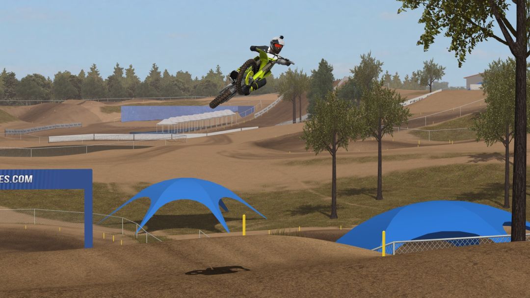 MX 摩托车游戏截图