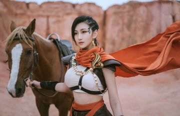 英姿飒爽的楼兰武女—杜丝尔