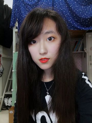 红警女军官档案 | 长相甜美的理科女生“朵喵喵”