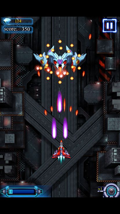 超级银河战甲 - 霹雳战机的空中大战游戏截图