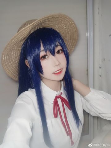 这位coser,你别这样,我要把持不住的…