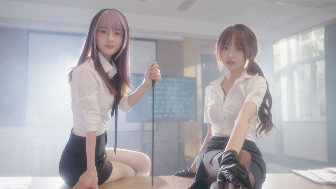 美女，请别影响我学习游戏截图