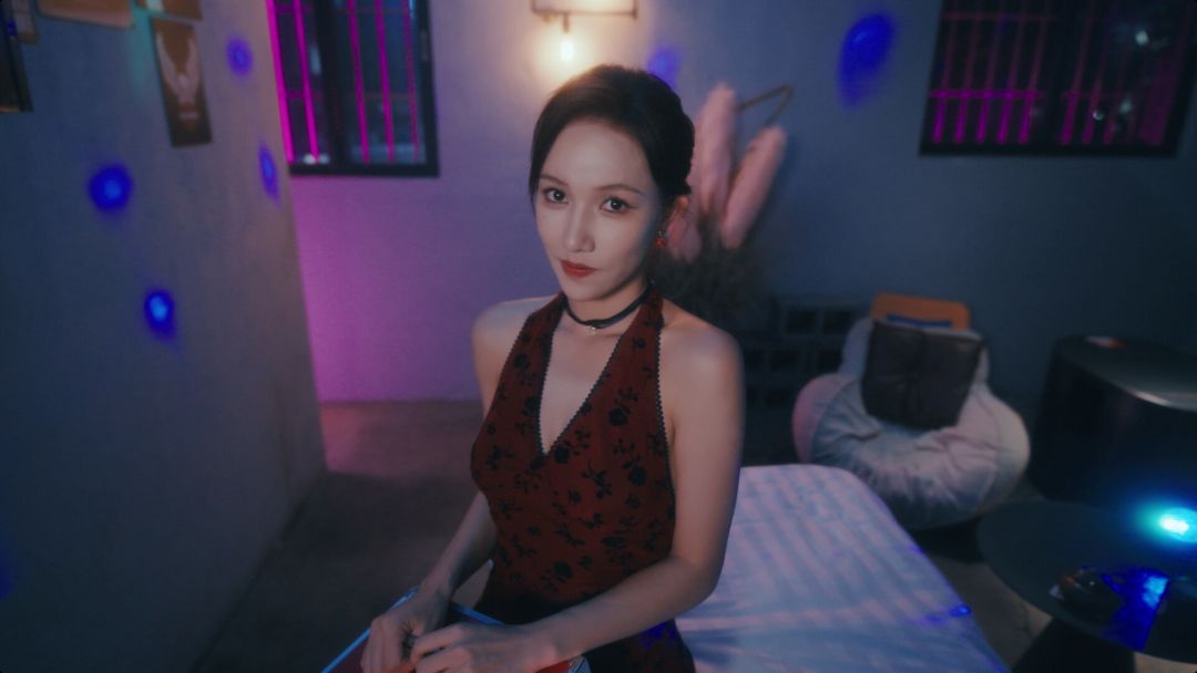 恋爱吗？我家猫会后空翻游戏截图