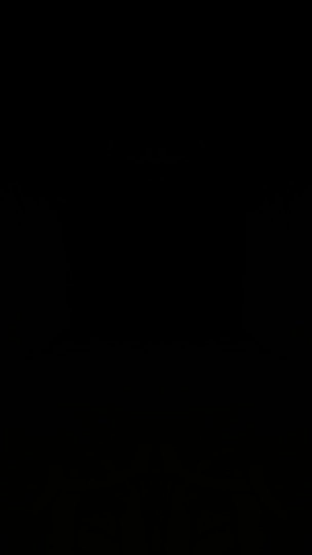 video-1738745