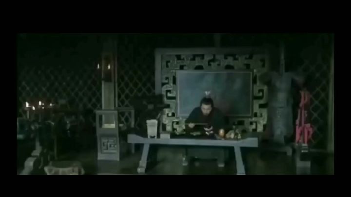 敌人：就你也配玩香肠！？截图