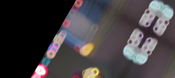 天空一声巨响,帅哥闪亮登场o>_<o截图