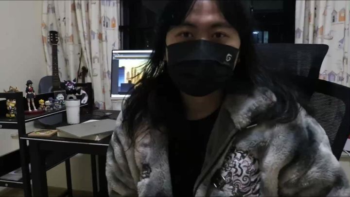 熬了一年制作的独立游戏《N+1:失业青年新生活》终于上线了!截图