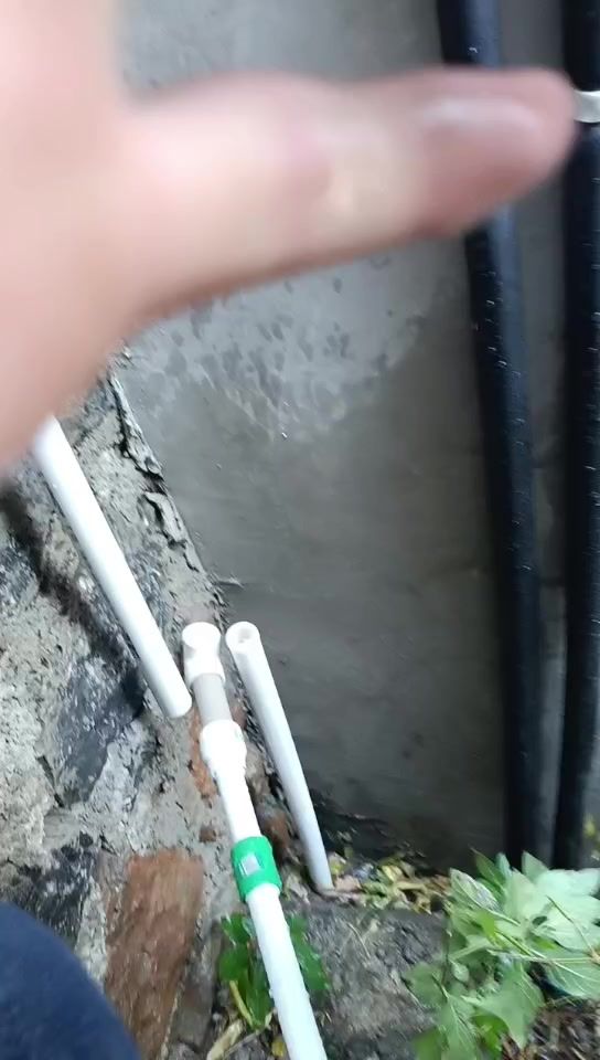 我发现隔壁水管截图
