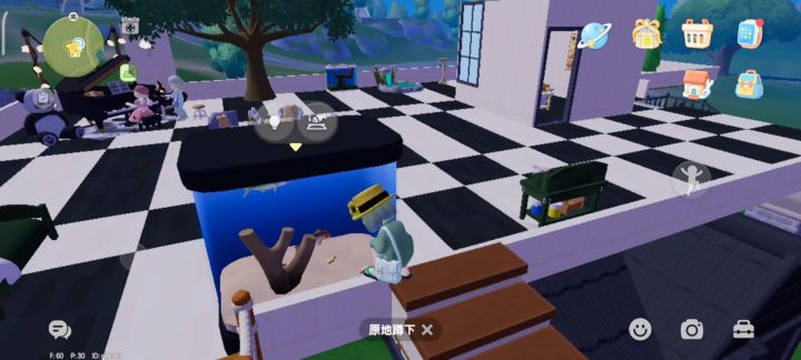回家以后看到一对情侣在我家弹琴截图