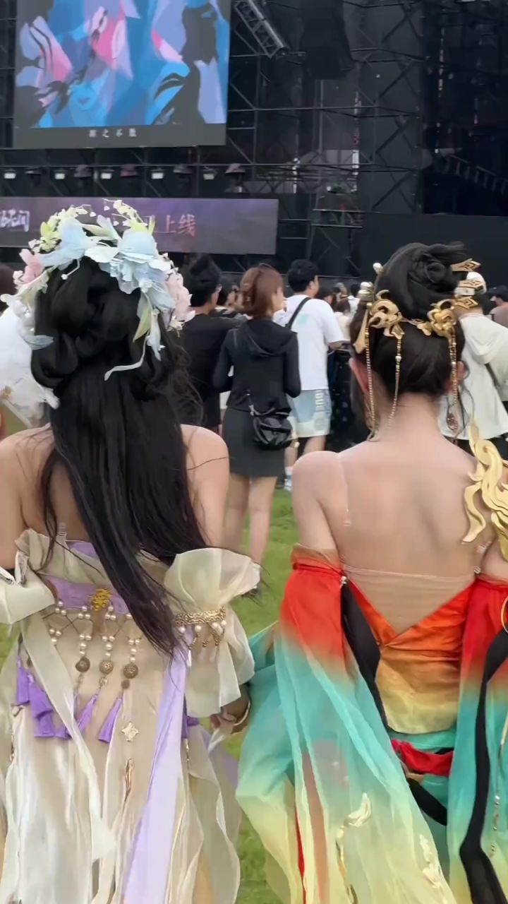 美女小姐姐截图