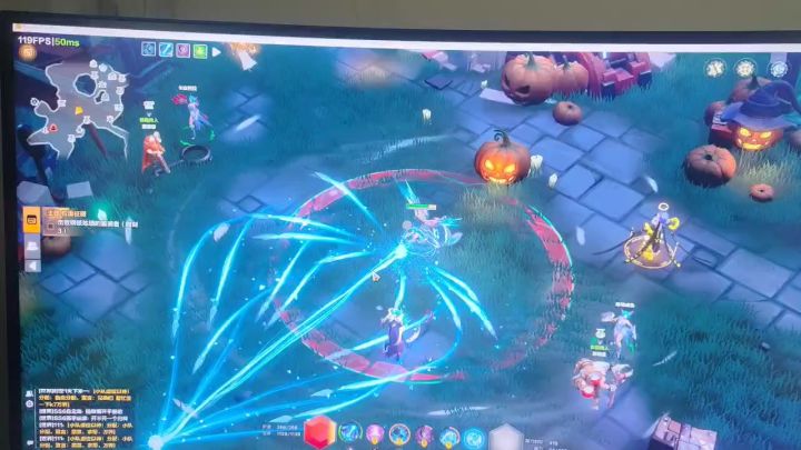 PC 端人鱼，只要点击左键移动，就会卡顿截图