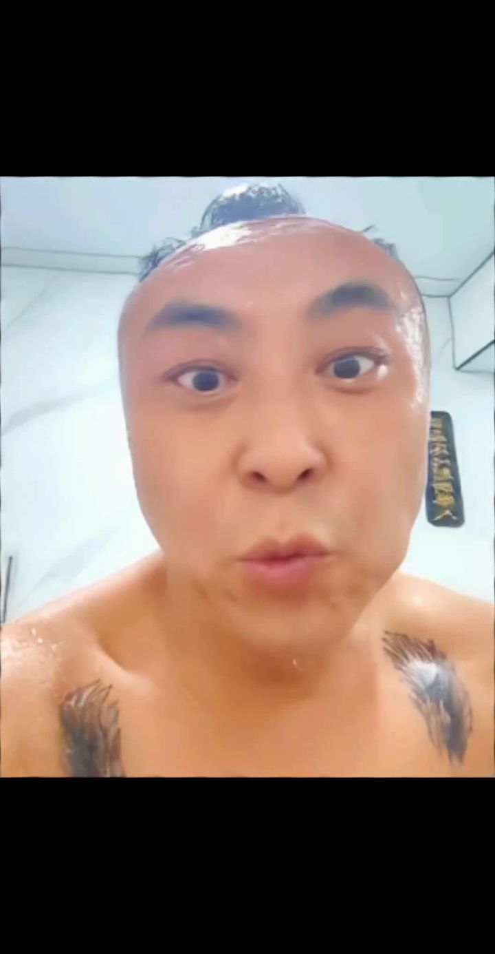 通了一周目好久没玩了今天一看更新了截图