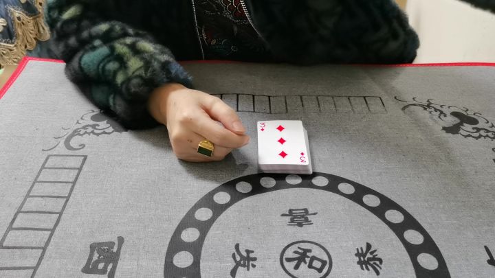 扑克牌攻略斗牛玩法与技巧讲解、纸牌游戏截图
