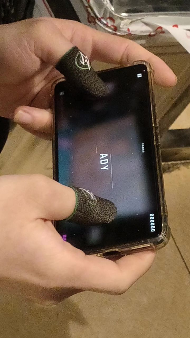 明天初音新曲包就来啦,今晚复健一把截图
