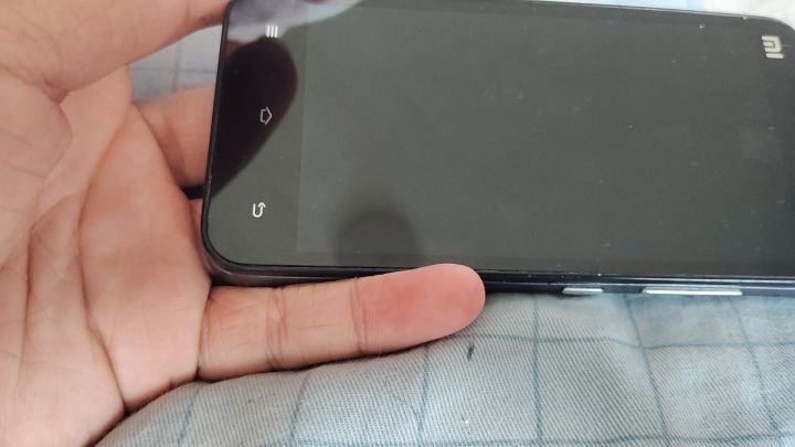 小米2s刷入Android12并且成功运行人类跌落梦境!截图