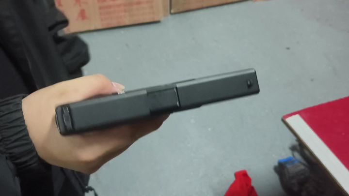 在场地玩OY G17截图