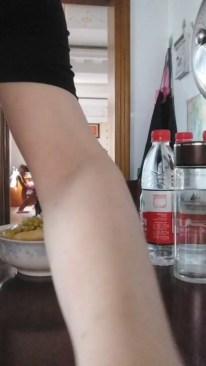 神坡农二今天晚餐吃鸡肉好香啊农二带您体验乡村美食之旅晚饭鸡肉截图