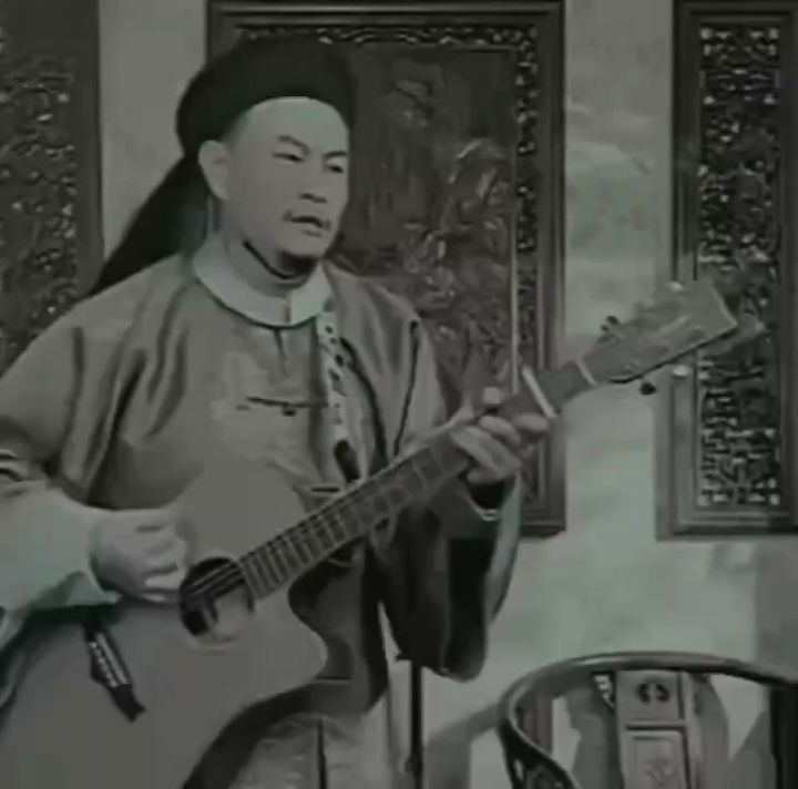 停服了我却留在了游戏世界截图