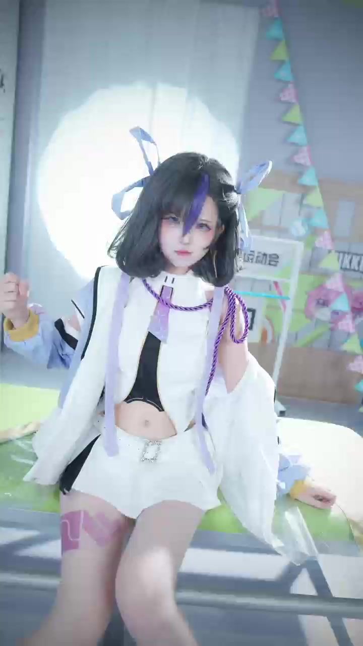胜利女神里脸最臭的一个截图