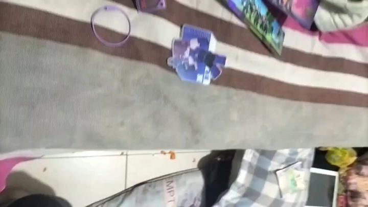 我忍这些晒12周年周边的人很久了截图