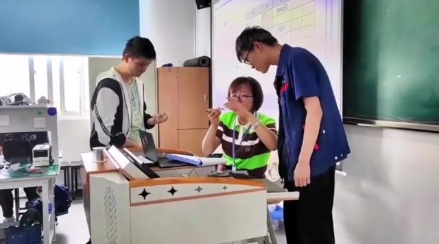 2023.10.31昆山工贸技工学校电工中级特训班上课日常截图