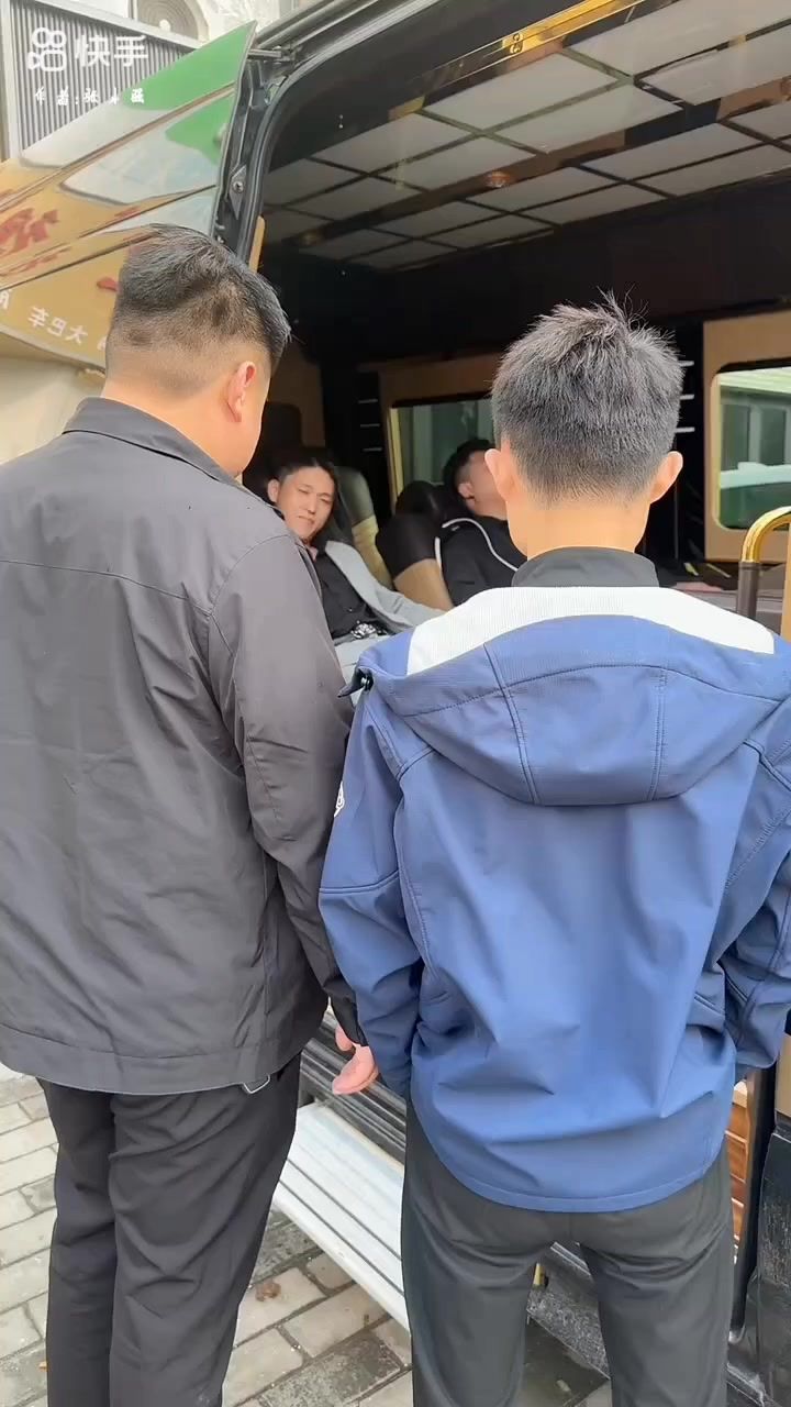张小强截图