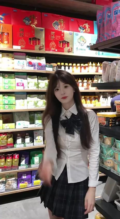 用穿搭点亮日常截图