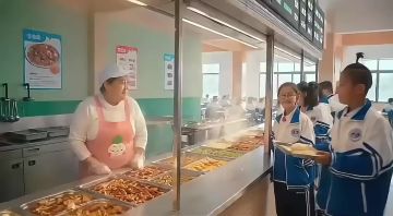 同学你打王者喜欢玩什么英雄啊