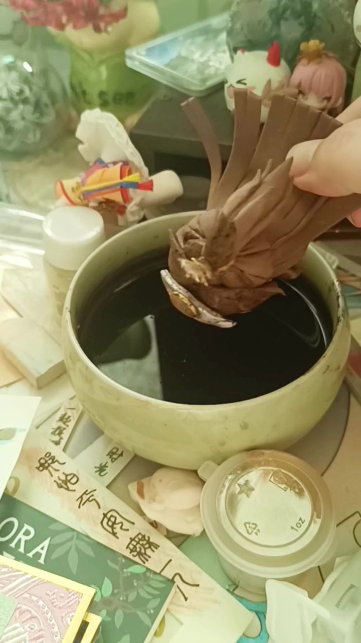 疑似天气太热,小太阳也受不了了想泡冷水澡截图