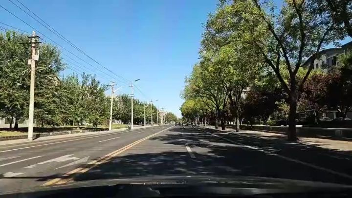大叔北京斌子斗鱼美食主播【2026-10-1 12点到14点场】看美女车展截图