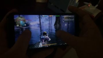涉水追击 永不言弃