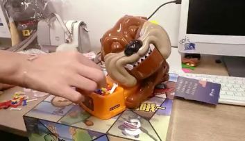 召合日常-网红小玩具