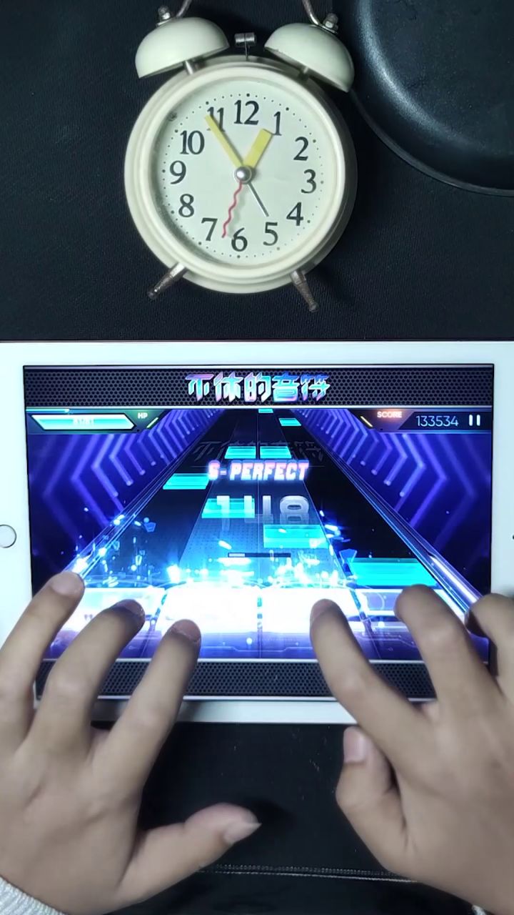 经典自制谱《春天在哪里》,情怀满满的哈哈哈哈哈截图