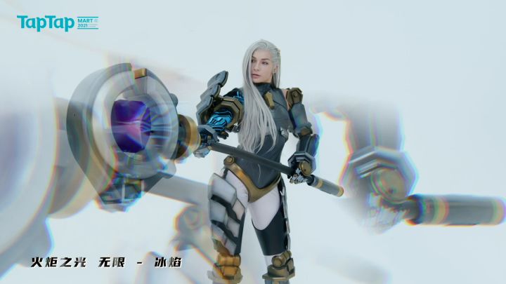 ChinaJoy 第二天进行中，一起来看看 TapTap 展台的Coser 小姐姐（和小哥哥）！截图