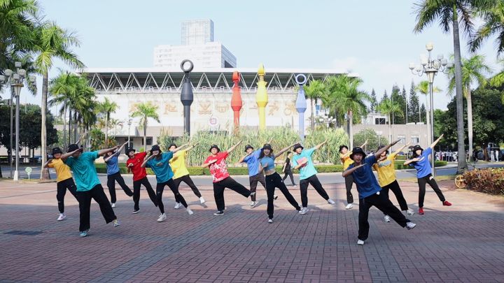 一起跳舞吧|高校“红鼻子们”活力来袭，庆祝摩尔庄园六一上线！截图