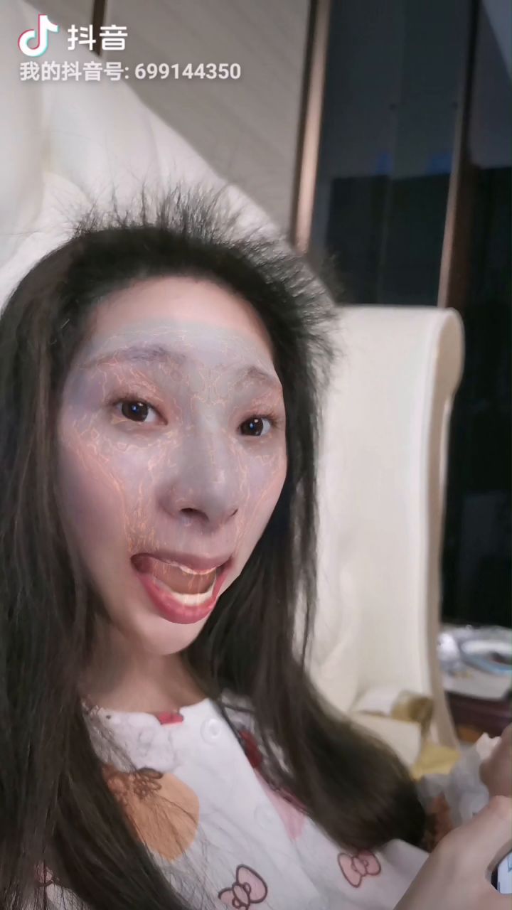 假期份的Tap朋友圈，放个恐龙出来吓吓人～ 1截图
