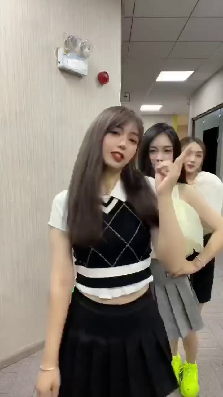 猜猜哪个是玉皇女官截图