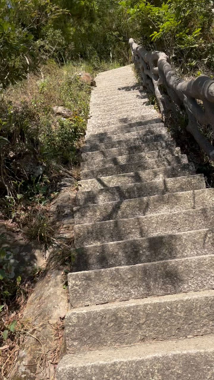 香肠派对田尐:在山上打香肠?截图