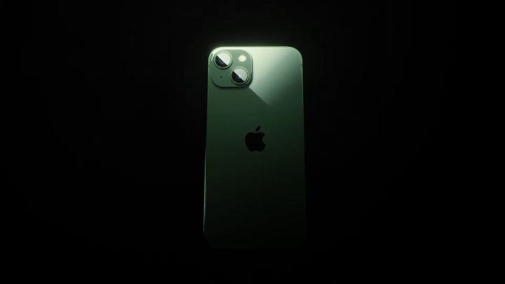 苍岭绿版iPhone 13及iPhone 13 Pro宣传视频截图