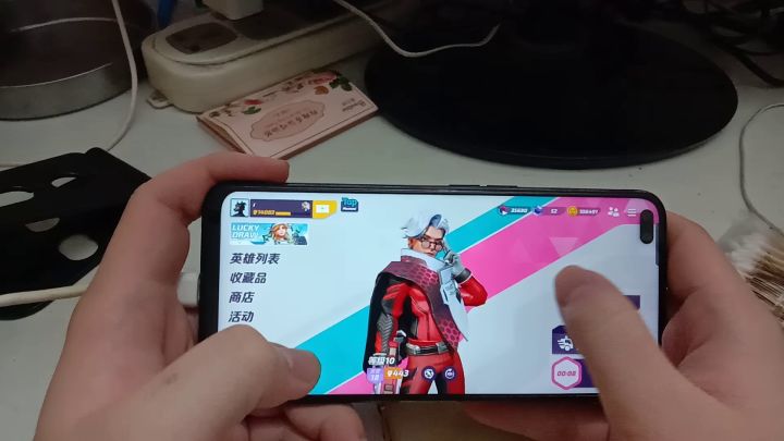 露手游戏日常（无字幕，请开音量观看）截图