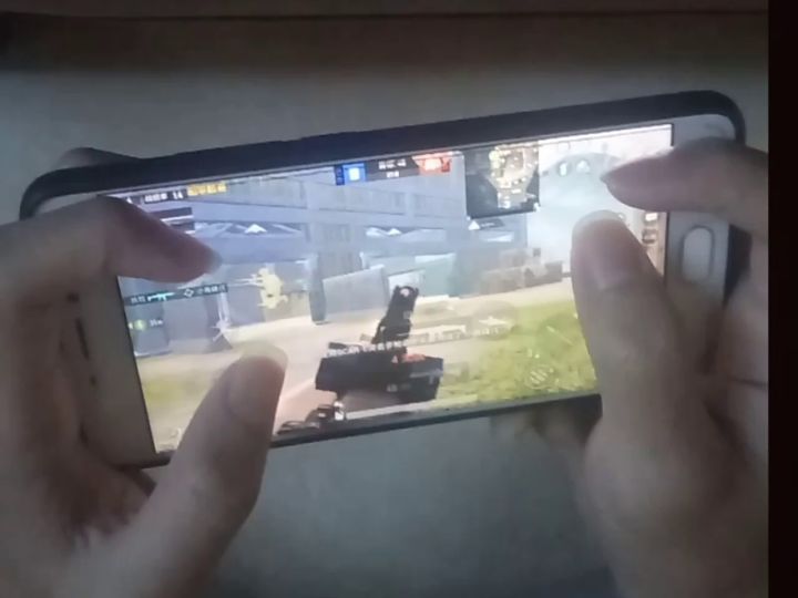 绝忘 – 这绝对是你没见过的四指操作.🤔截图