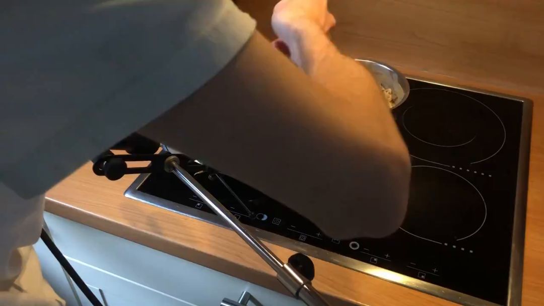 video-2694183