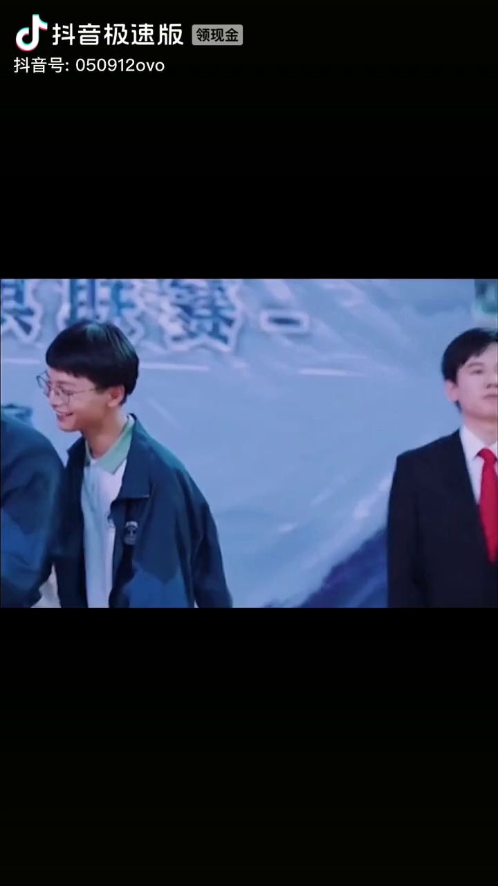 他永远忘不了那个人。截图