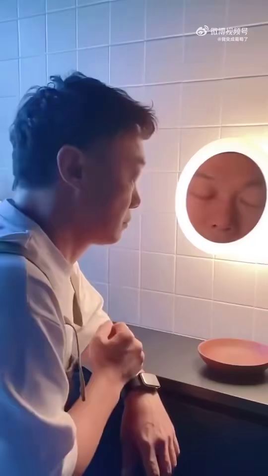 陈奕迅旧料又又又被挖出来了,宠妻狂魔居然夺走这么多人的初吻你敢信???截图