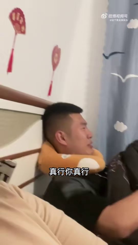 为了寻求刺激,二男一女开宝马到西瓜地里...偷西瓜?有事吗...截图