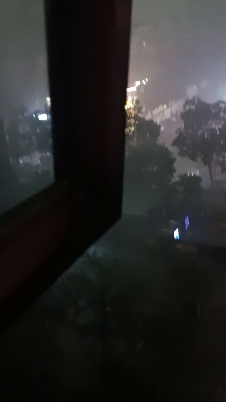 这雨下的,绝了截图