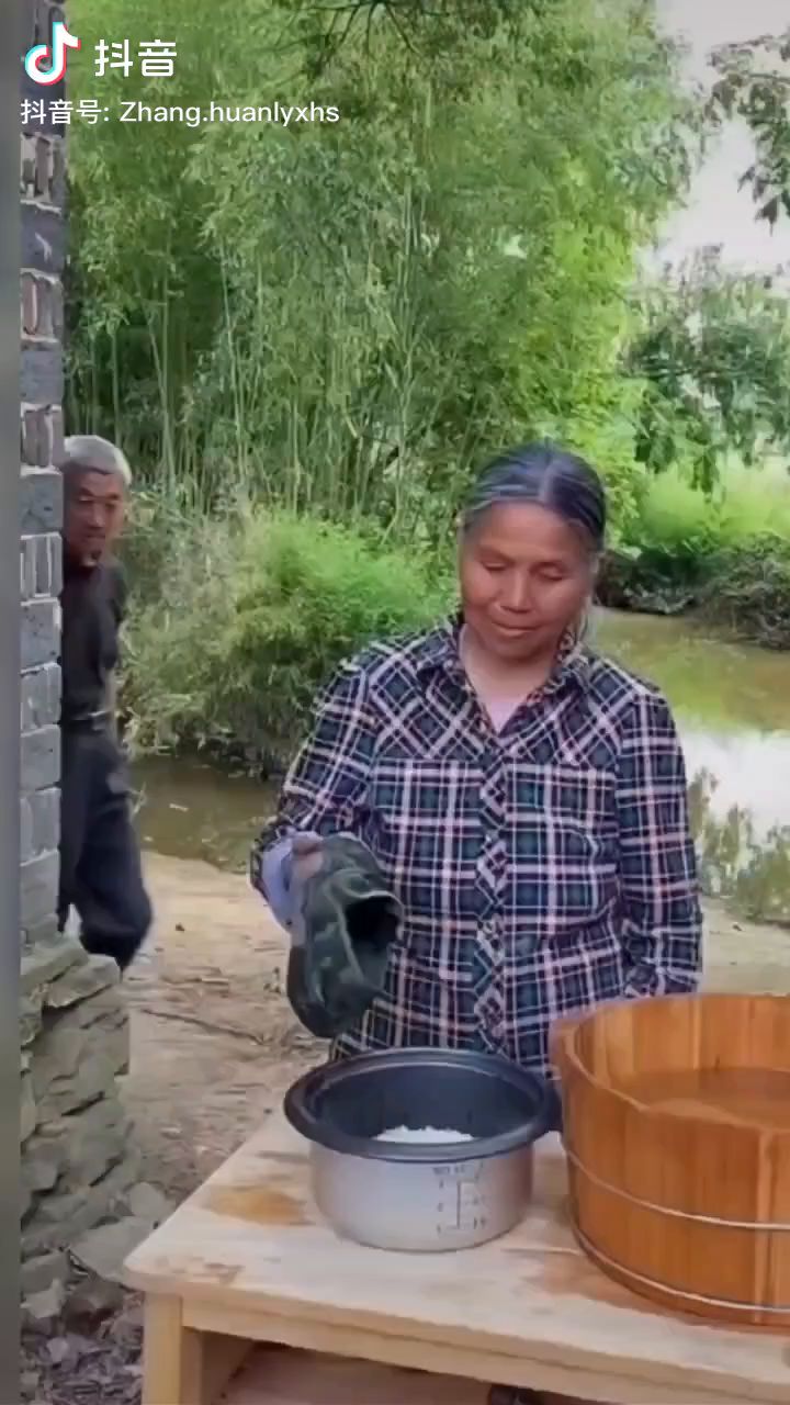香肠派对五周年快乐截图