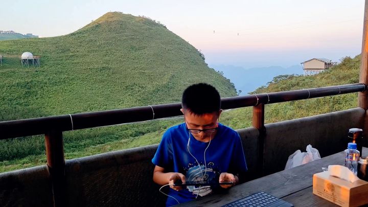 香肠派对：在山里面打游戏的感觉真不错～截图