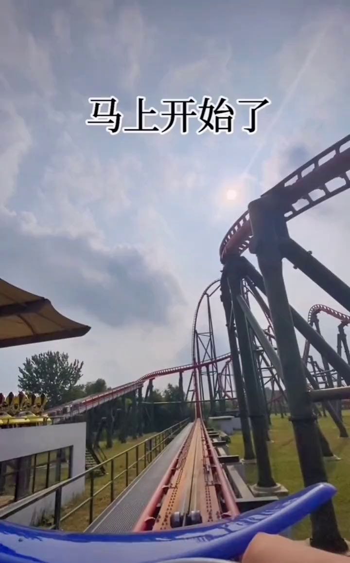 让200万人看吐了的第一人称过山车录像,凭什么能火?截图